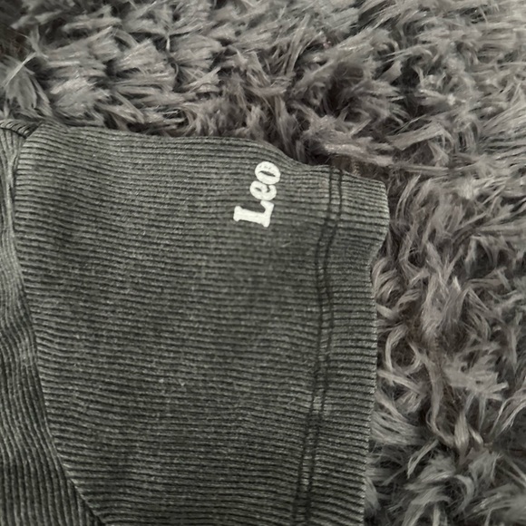 The Laundry Room Horoscope Cut Paste Tee Leo Stitch Baby Tee Black Snow XS NWT - Picture 4 of 5